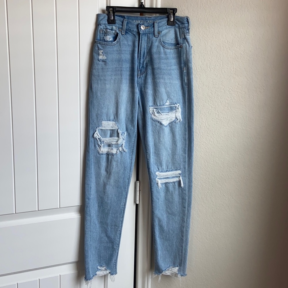 American Eagle Mom Jean